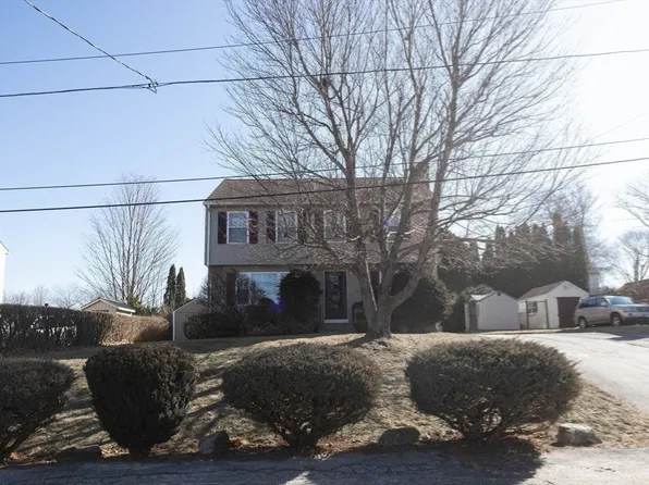 19 Lebanon St, Worcester, MA 01603