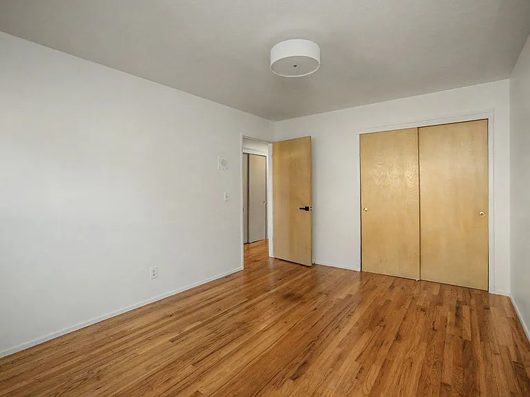 1119 Sunnyhill Ct — Photo 14
