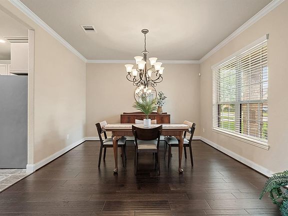 5th image of 6302 Verde Place Ln