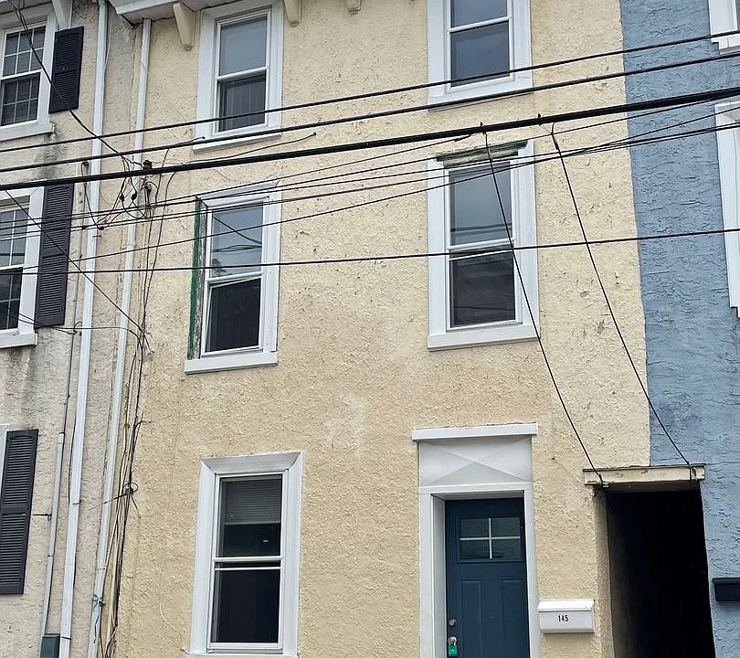 145 East St #1