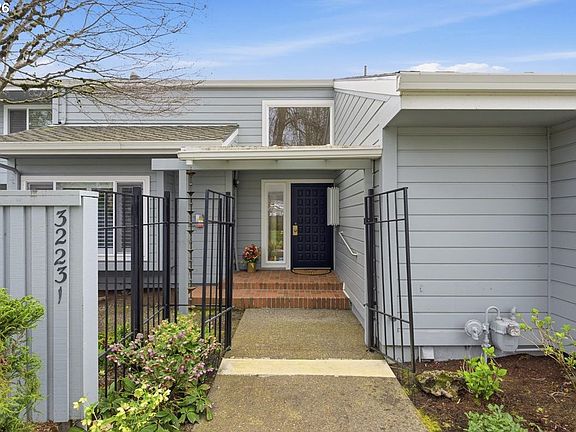 2nd image of 32231 SW Boones Bend Rd