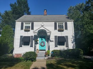 211 Emerson St, Springfield, MA 01118