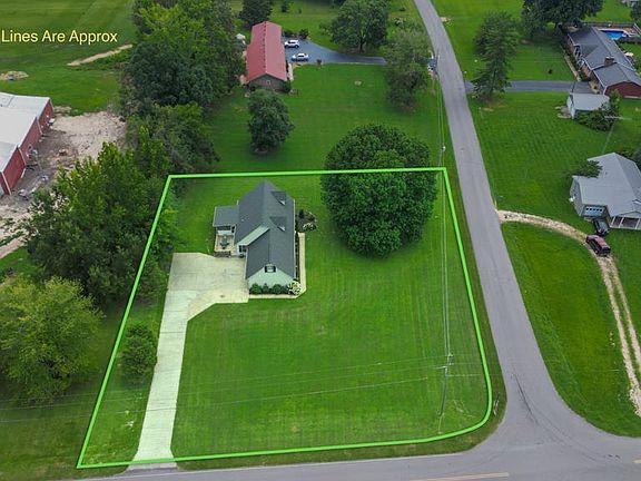 2nd image of 25 Clifty Village Ln