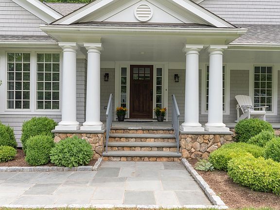 14 Deerfield Rd Darien CT-large-008-005-Exterior-1500x1000-72dpi.jpg