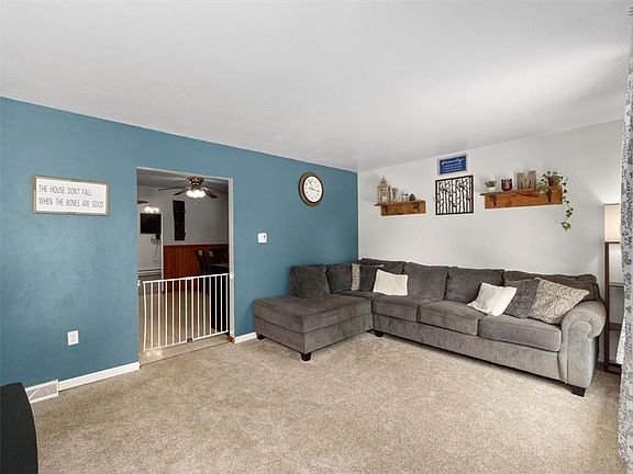3rd image of 105 Nelson Ave