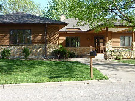 1st image of 617 Basswood Ave