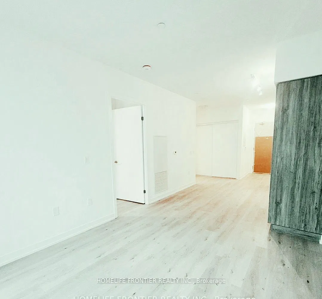 138 Downes St — Photo 4