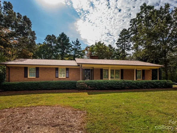 2502 Julian St, Monroe, NC 28112