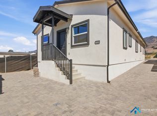 122 W Mendocino St #A, Altadena, CA 91001