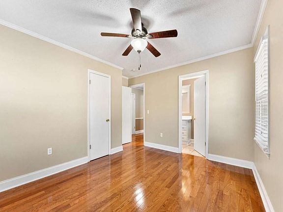 5th image of 173 Madison St