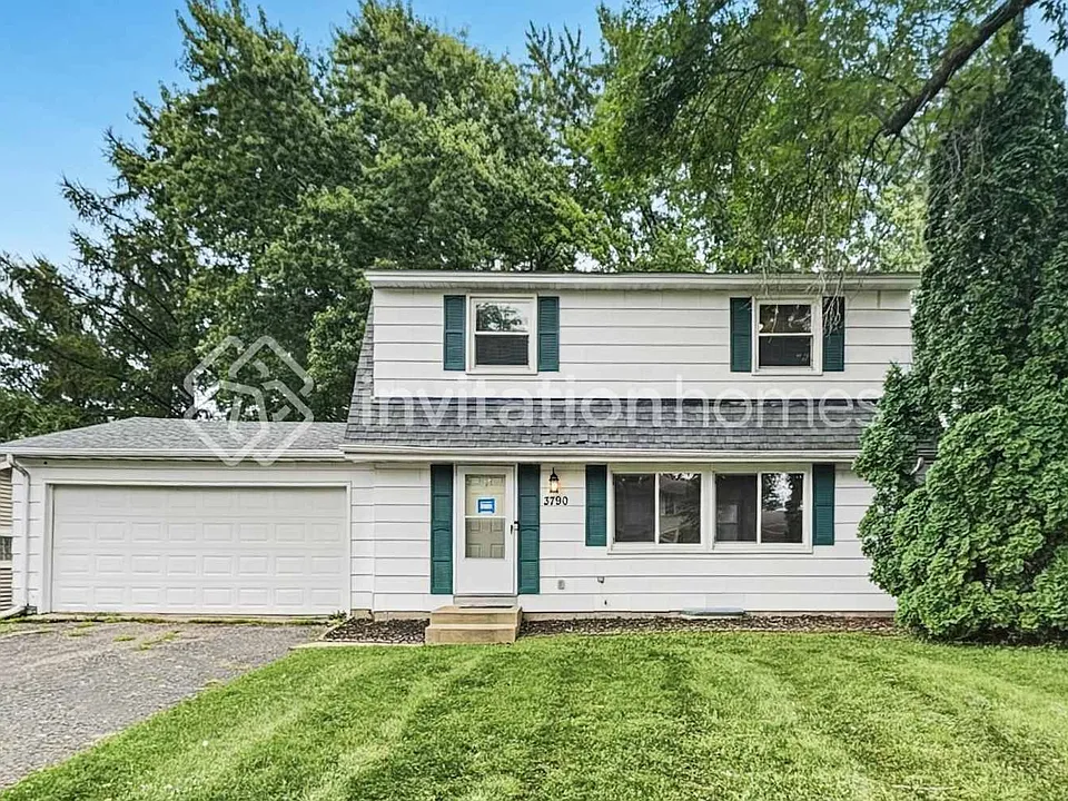 3790 Grand Ave