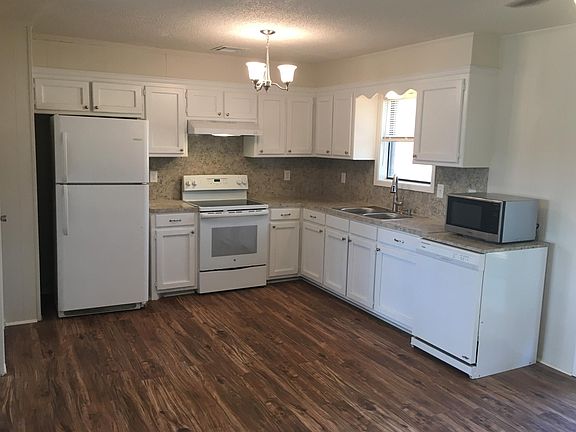 3rd image of 122 Valley Hill Dr