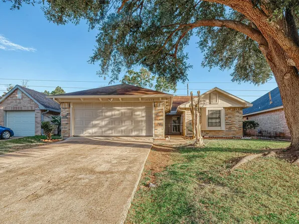 15638 Schumann Ln, Houston, TX 77083