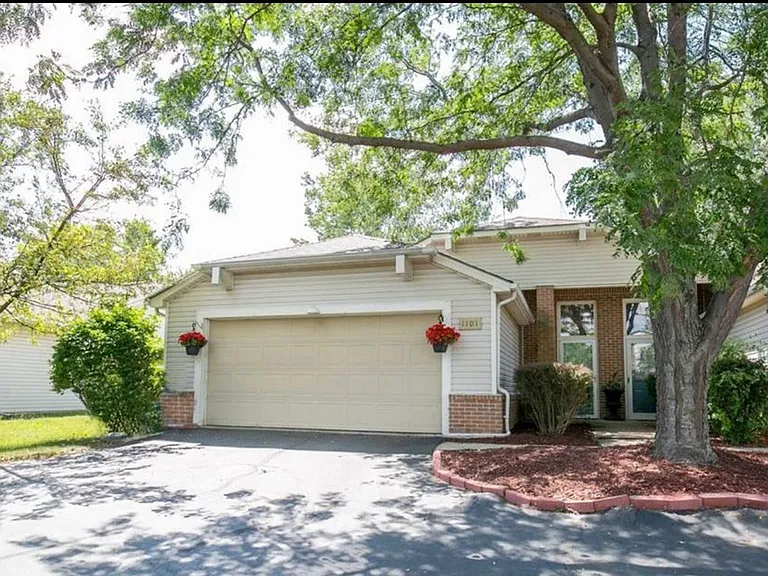 1101 Hilltop Ln #NA — Photo 1