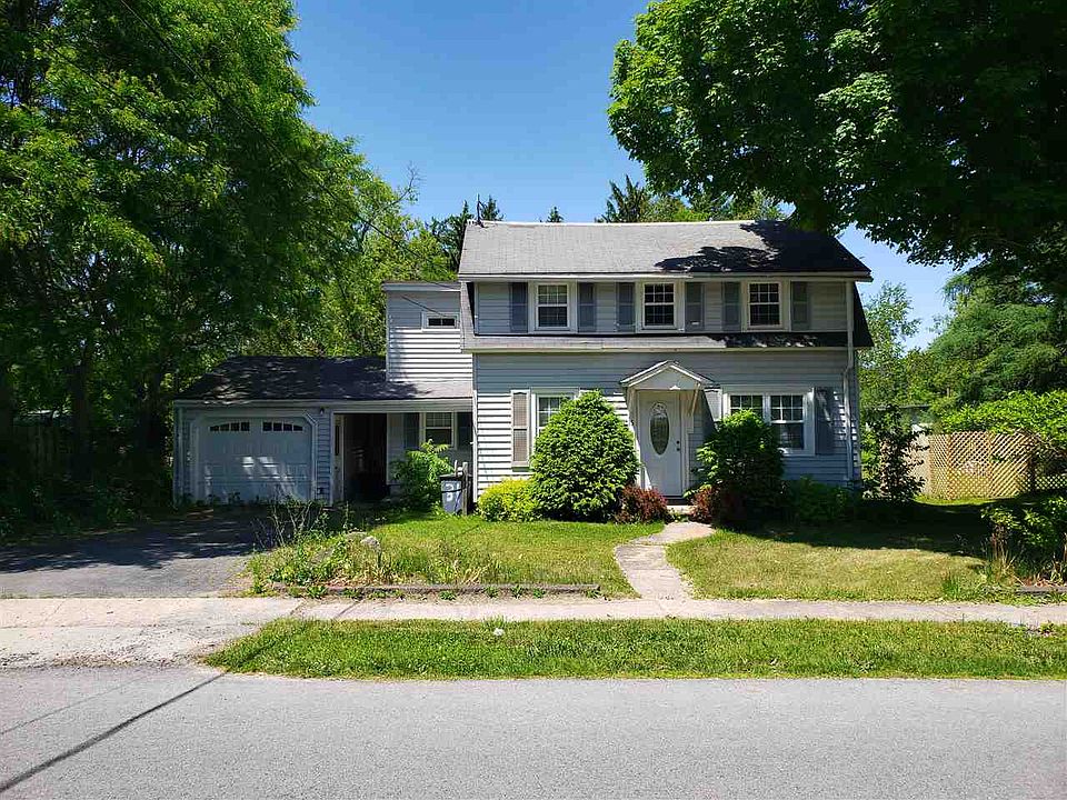 1st image of 15 E Babcock St