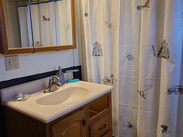 6 Academy St #2 — Photo 4