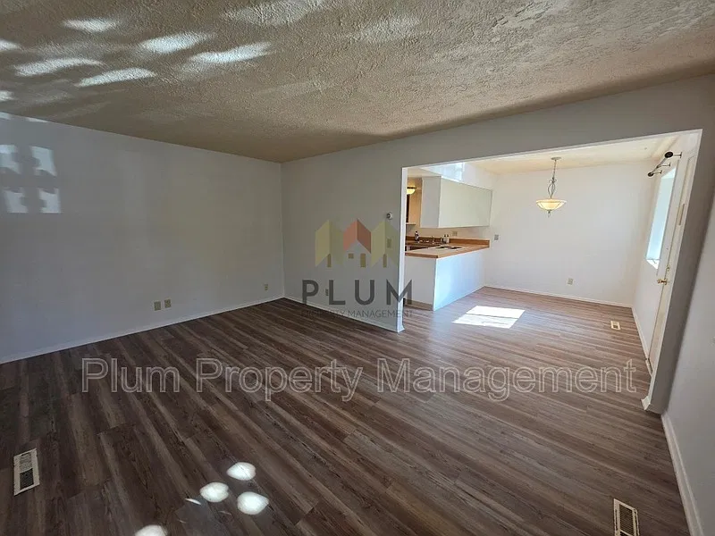 200 Eddy Ave #2A