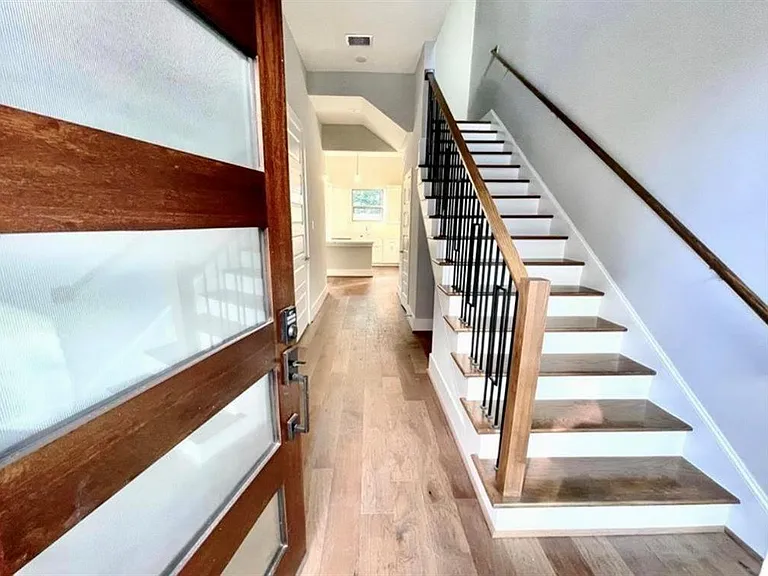 803 Thornton Rd #G — Photo 8