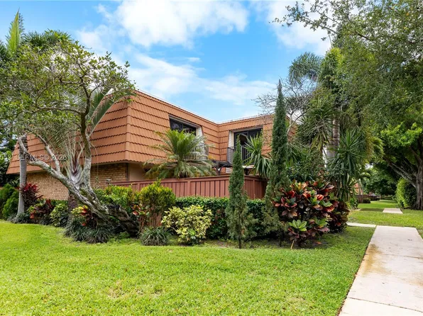 2971 SW 11th Pl, Deerfield Beach, FL 33442