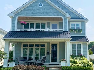 320 Catalpa Dr, Birmingham, MI 48009