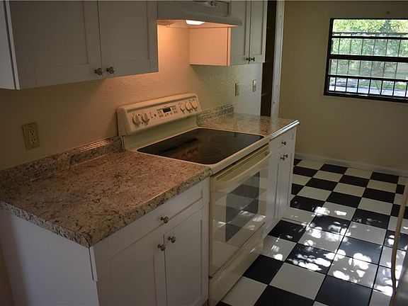 5th image of 5714 N 32nd St