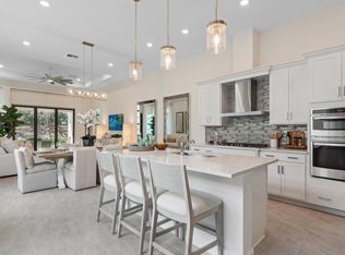 560 SE Fascino Circle, Port St Lucie, FL 34984