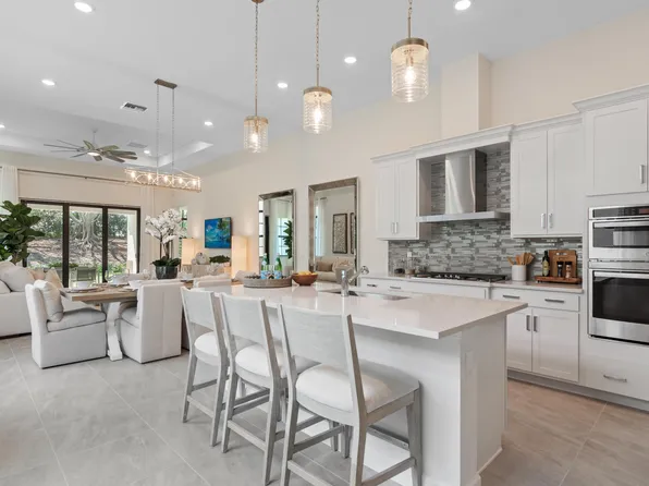 560 SE Fascino Circle, Port St Lucie, FL 34984