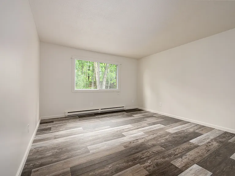 Oakbrook Manor Apartments — Photo 47