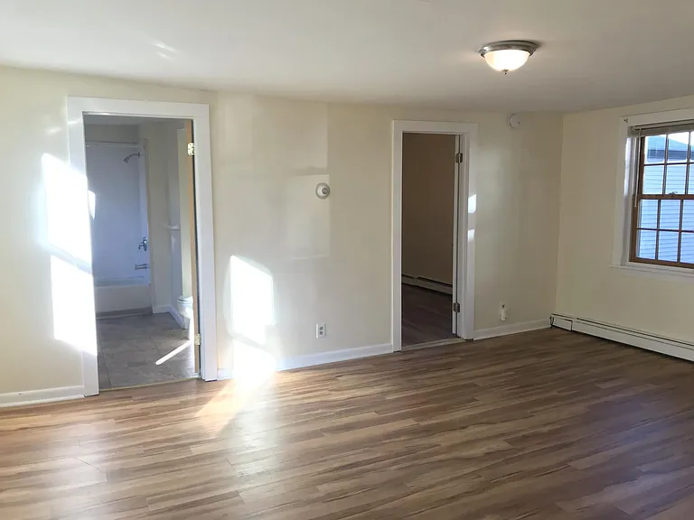 3 Academy St #B — Photo 7