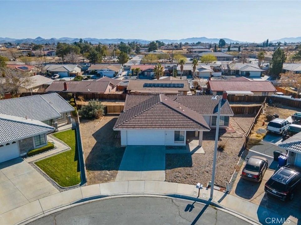 2nd image of 15236 Mesquite Way