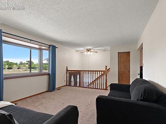 3rd image of 1585 Luna Vista St