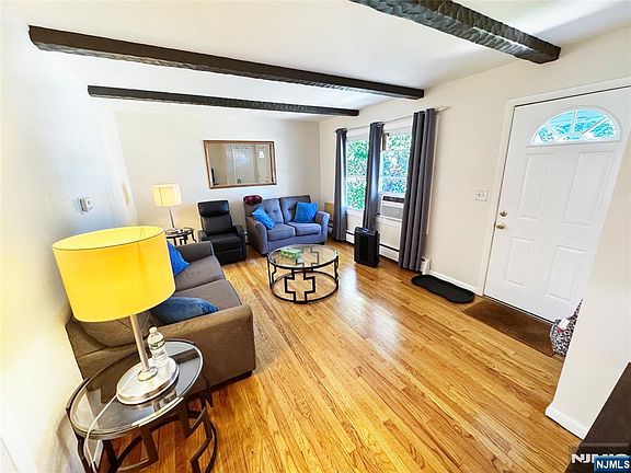 4th image of 168 Graham Terrace