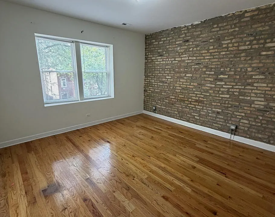 3354 W Wilson Ave #2S