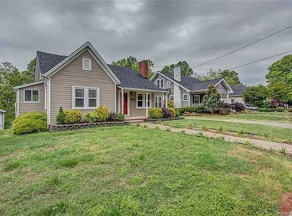 2nd image of 109 Poplar St