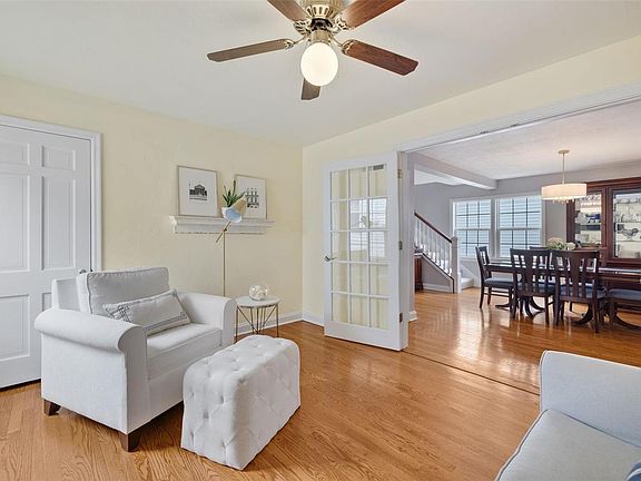 3rd image of 919 Chelsea Ave