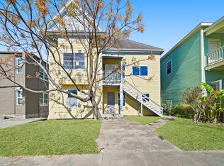 3414 Sealy St #UP, Galveston, TX 77550