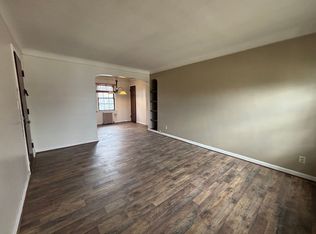 19351 Lake Shore Blvd APT 5, Cleveland, OH
