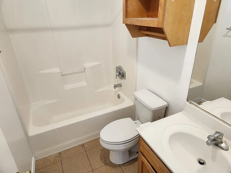 7213 Beachway Ave #5 — Photo 2