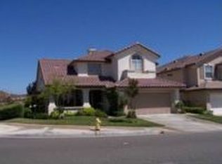 23032 Lowridge Pl, Saugus, CA 91390