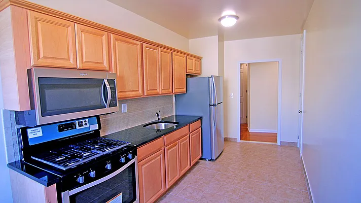 Rented by Tryax Realty Management | media 19