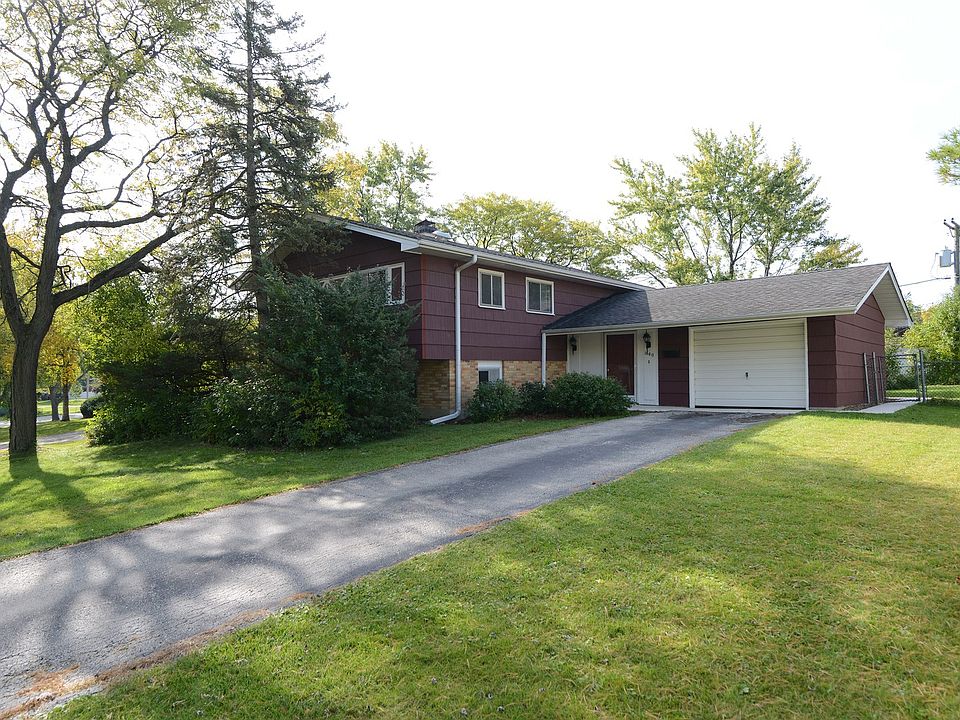 Welcome to 1640 Jefferson Rd