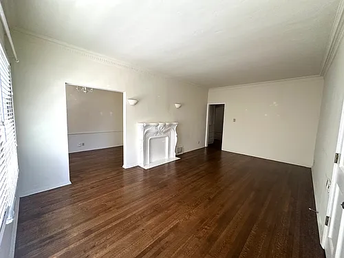 1623 Hillhurst Ave Photo 1