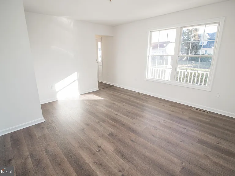 21421 Mary Margaret Ct — Photo 9