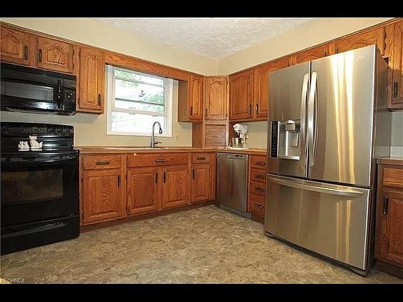 5th image of 4597 Wilburn Dr