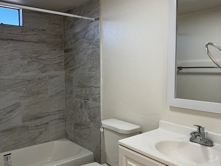 3251 Baldwin Park Blvd #4 — Photo 16