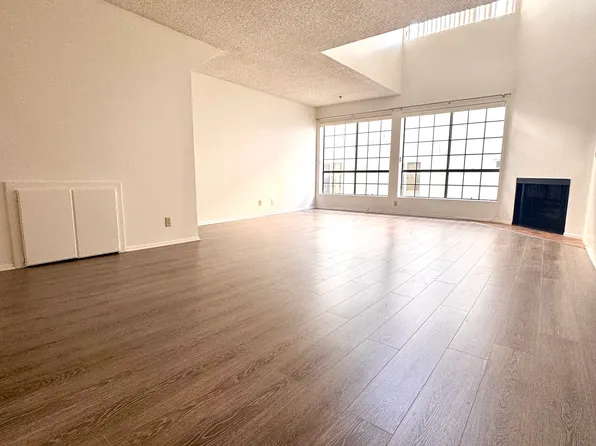 14468 Benefit St APT 3, Sherman Oaks, CA 91423
