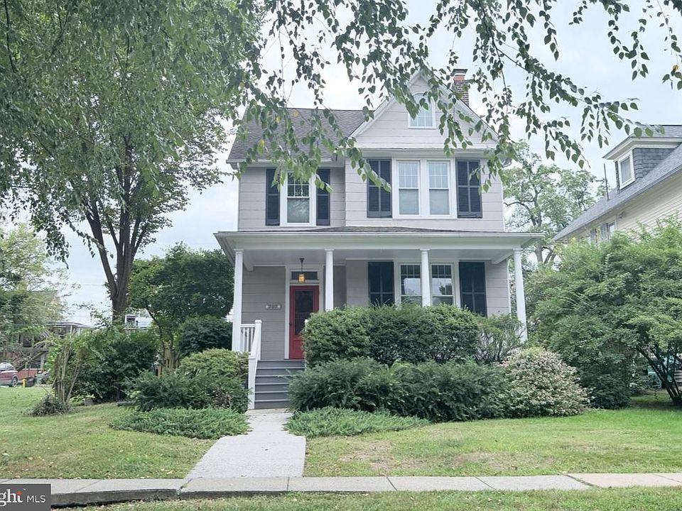1st image of 707 Saint Johns Rd