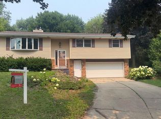 2413 Stuart Ct, Madison, WI 53704
