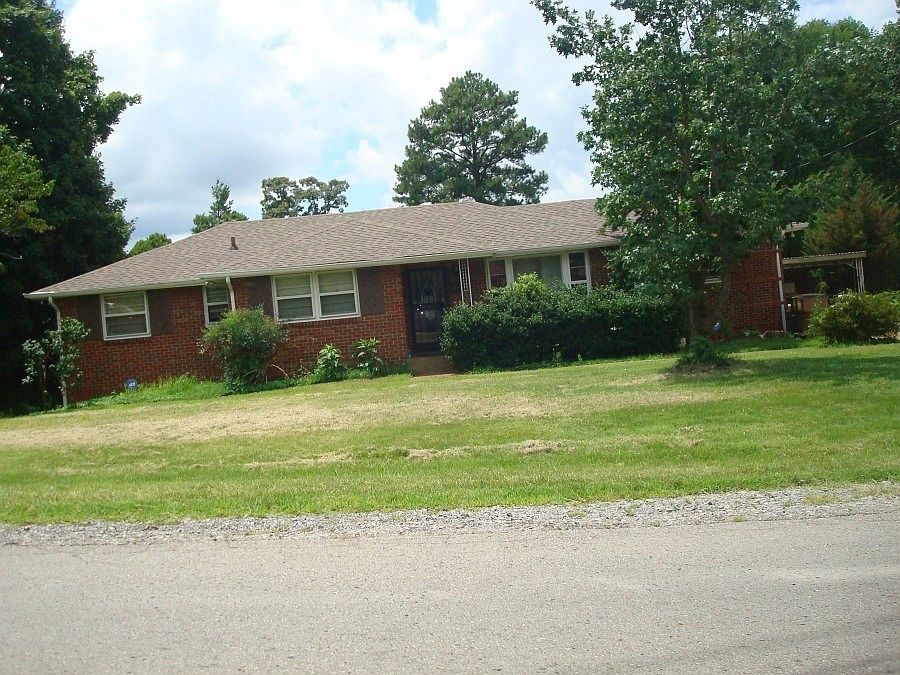1st image of 1011 Massman Dr