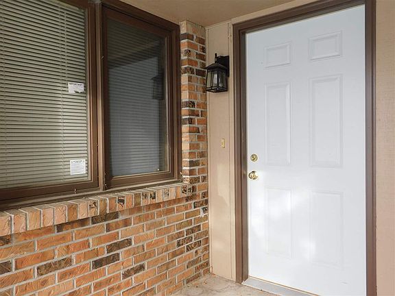 2nd image of 7340 Travertine Trl